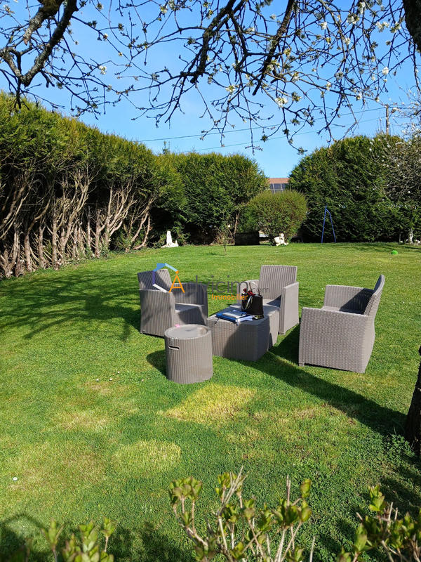 Maison traditionnelle - 108 m² - 4 pièces