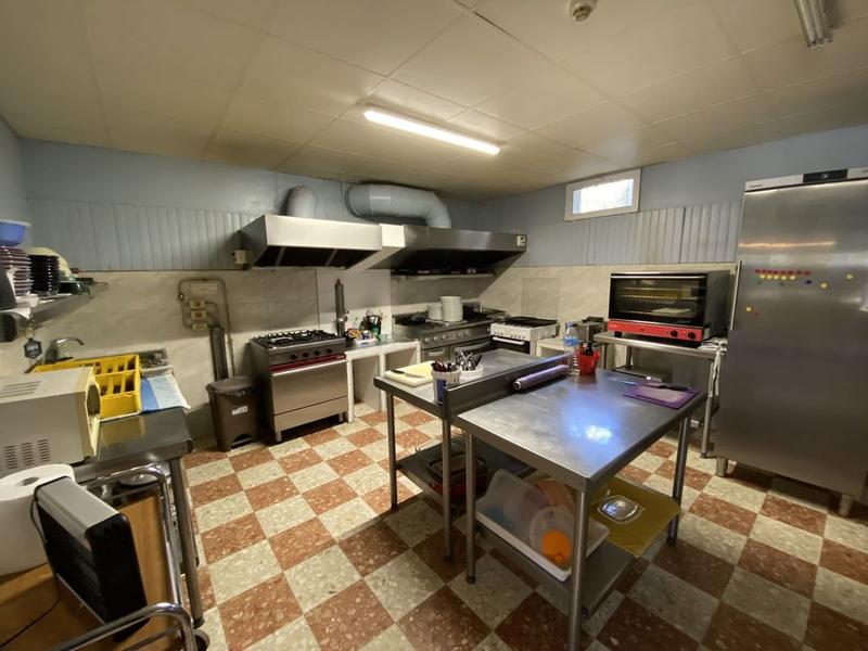 Appartement - 556 m² - 20 pièces