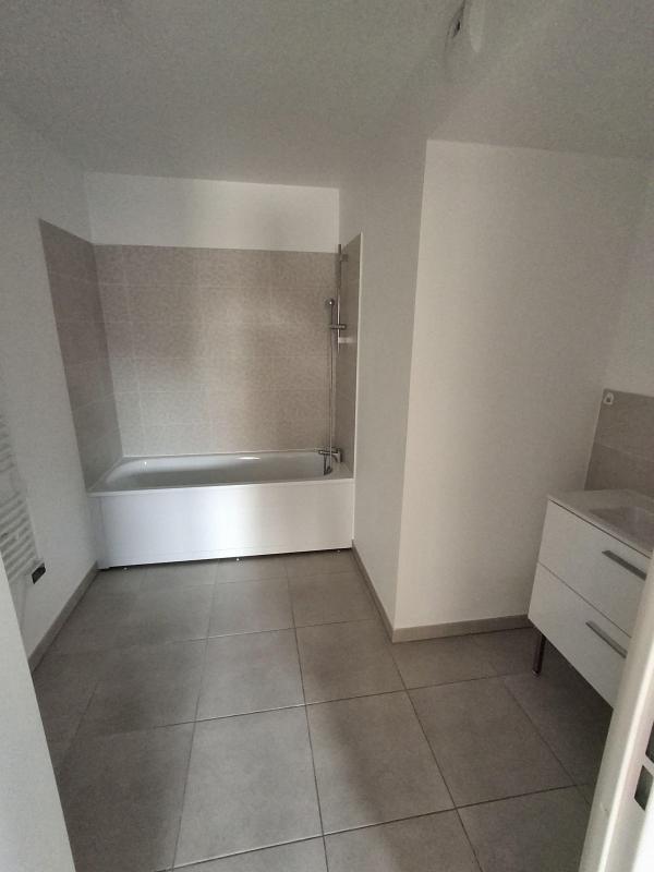 Appartement - 77 m² - 4 pièces