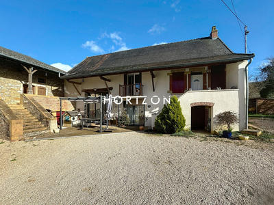 Maison ancienne - 183 m² - 7 pièces