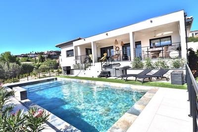 Villa - 150 m² - 5 pièces