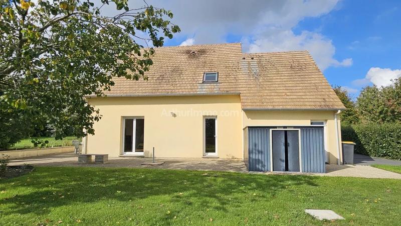 Maison - 147 m² - 8 pièces