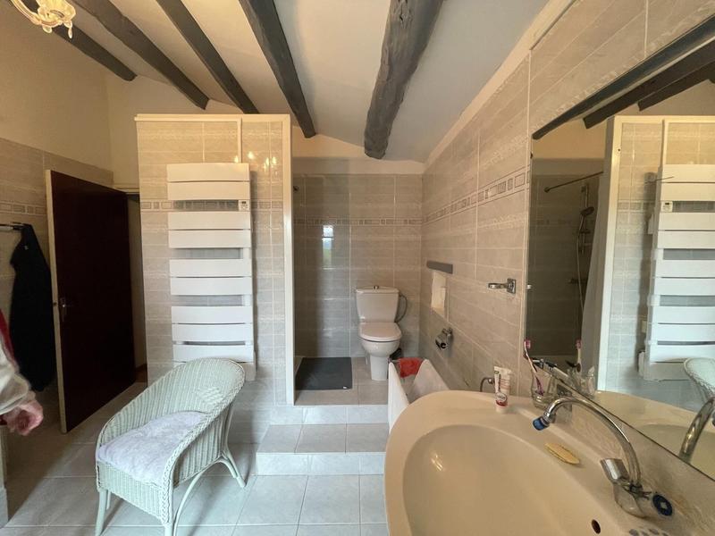 Maison - 200 m² - 8 pièces