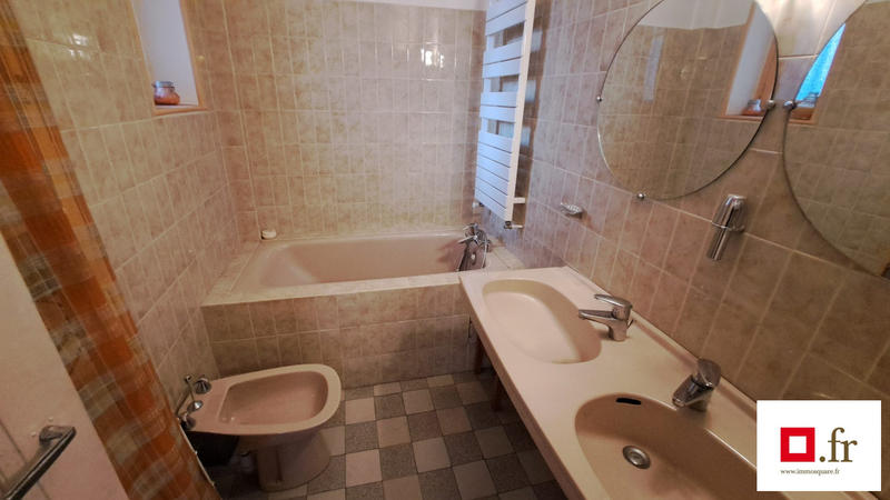 Appartement - 98 m² - 4 pièces