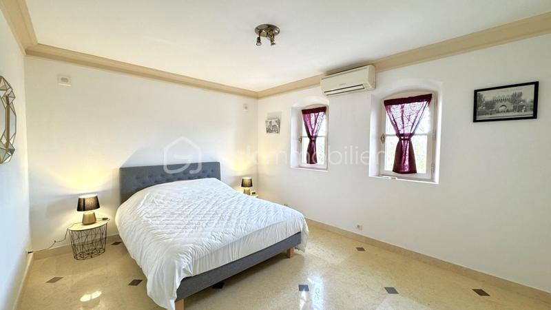 Villa - 420 m² - 11 pièces