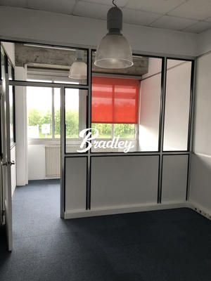 Bureau - 472 m²