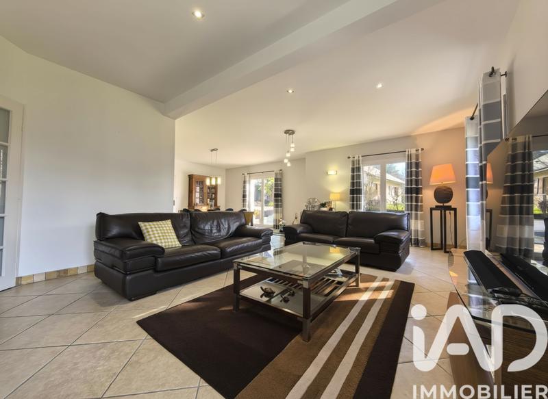 Maison - 224 m² - 8 pièces