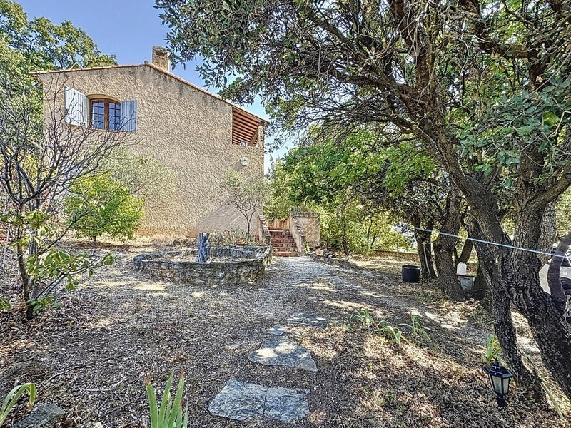 Maison - 141 m² - 6 pièces