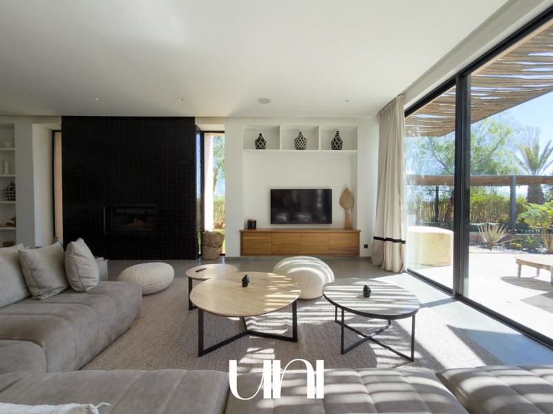 Villa - 640 m² - 11 pièces