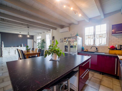 Maison - 140 m² - 5 pièces