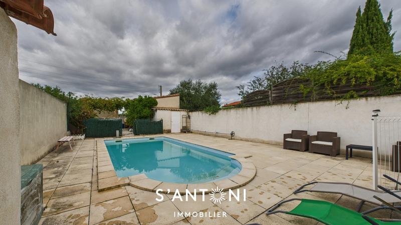 Maison - 94 m² - 6 pièces