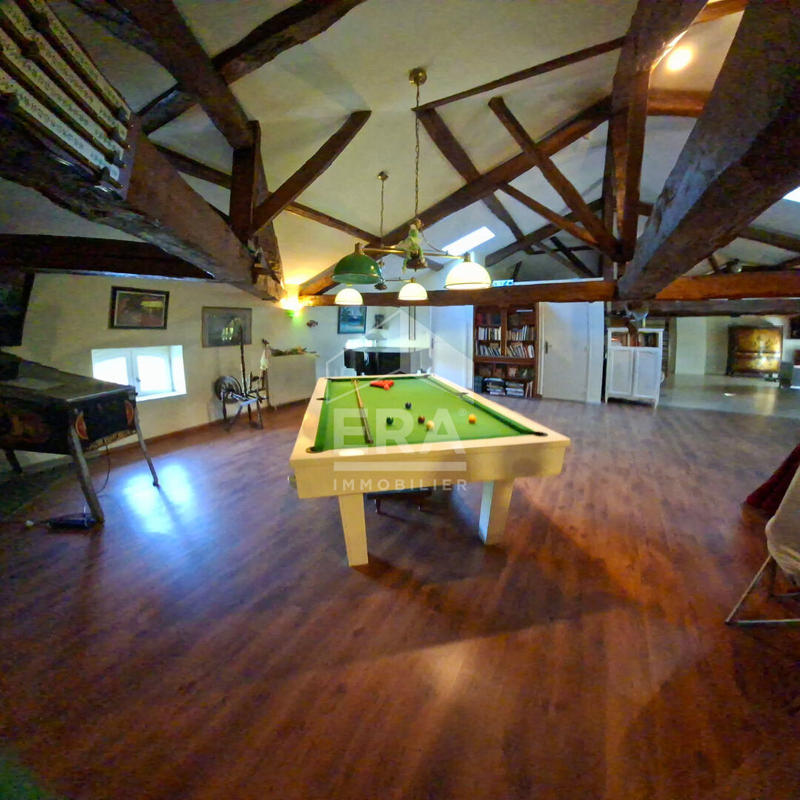 Maison - 440 m² - 7 pièces