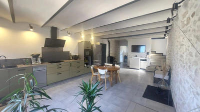 Maison traditionnelle - 84 m² - 4 pièces