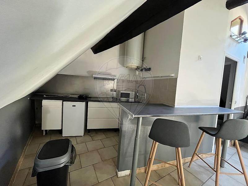 Studio - 27 m² - 1 pièce