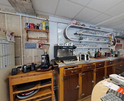Fonds de commerce - Local commercial - 217 m²