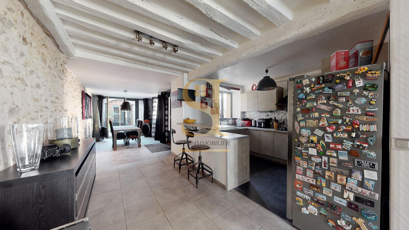 Maison - 140 m² - 7 pièces