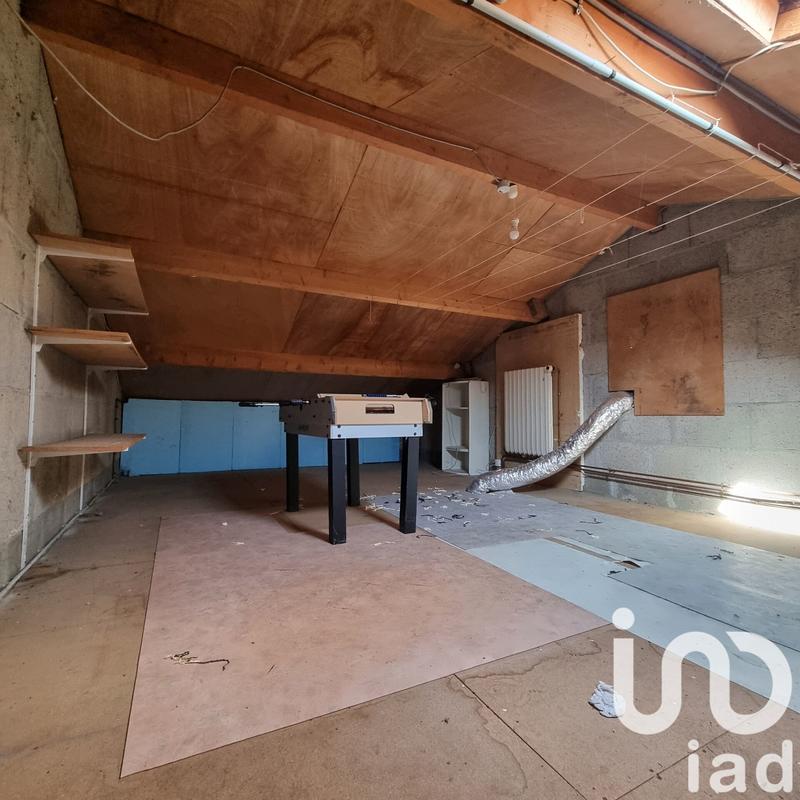 Maison - 218 m² - 9 pièces