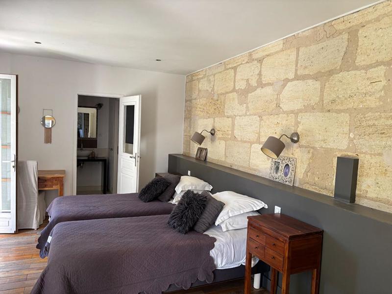 Maison - 364 m² - 13 pièces