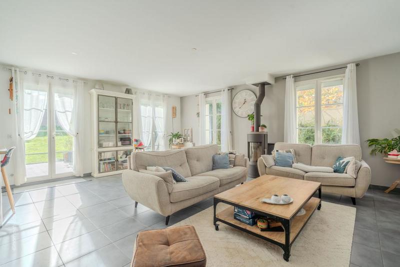 Maison - 170 m² - 8 pièces