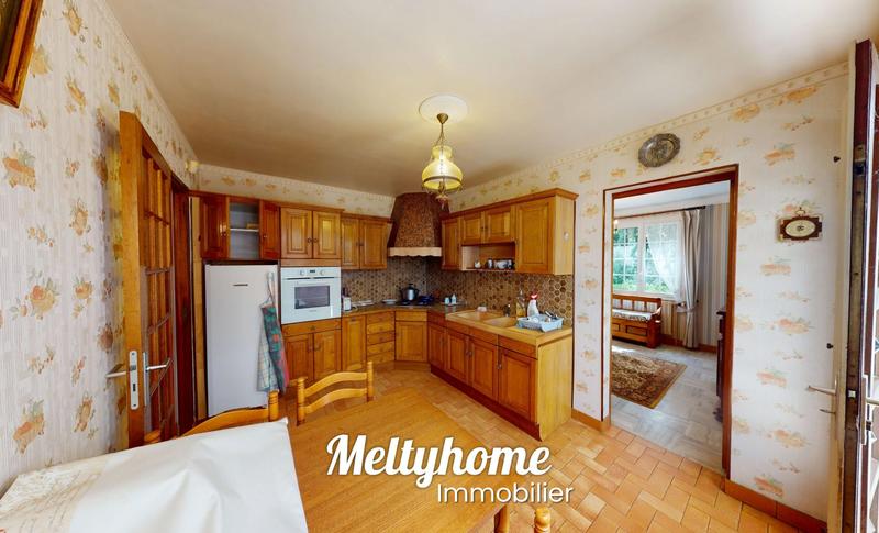 Maison - 180 m² - 10 pièces