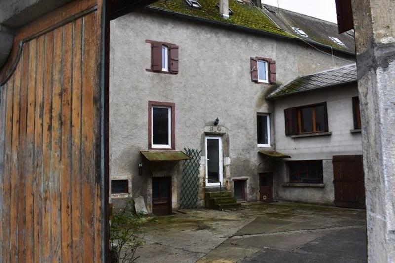 Maison traditionnelle - 240 m² - 11 pièces