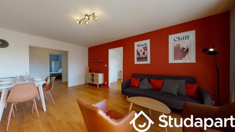 Chambre - 13 m² - 1 pièce