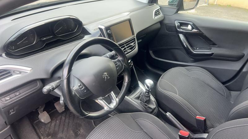 Peugeot 208 1 1.2 PureTech 110 Allure - 5 places