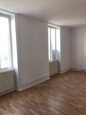 Appartement - 150 m² - 1 pièce