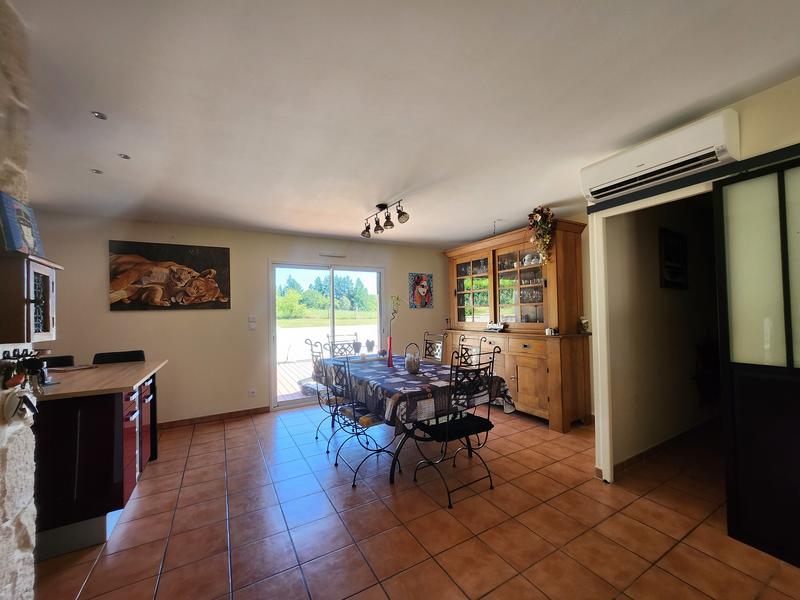 Maison - 102 m² - 5 pièces