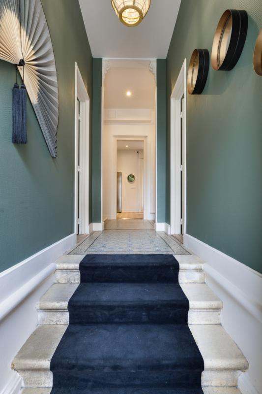 Maison - 250 m² - 12 pièces