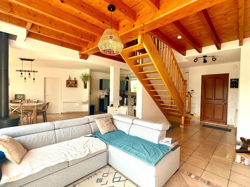 Maison - 158 m² - 6 pièces