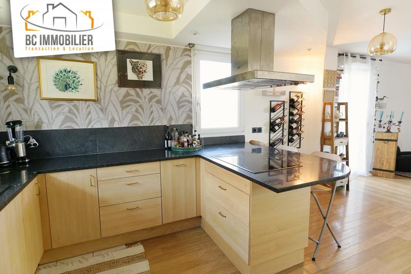 Maison - 167 m² - 6 pièces