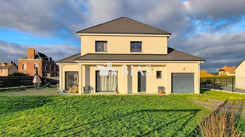 Maison - 125 m² - 6 pièces