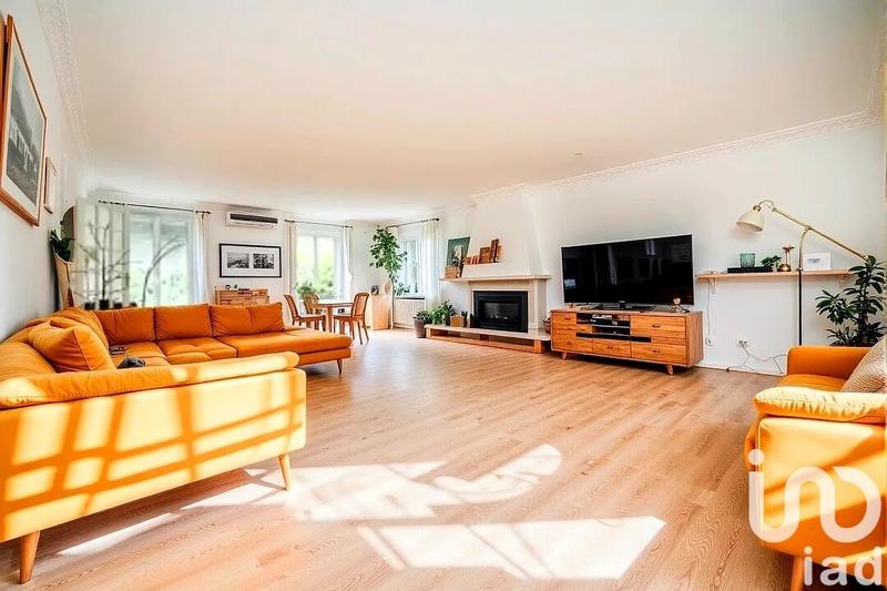 Maison - 214 m² - 7 pièces