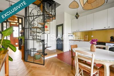 Maison - 157 m² - 4 pièces