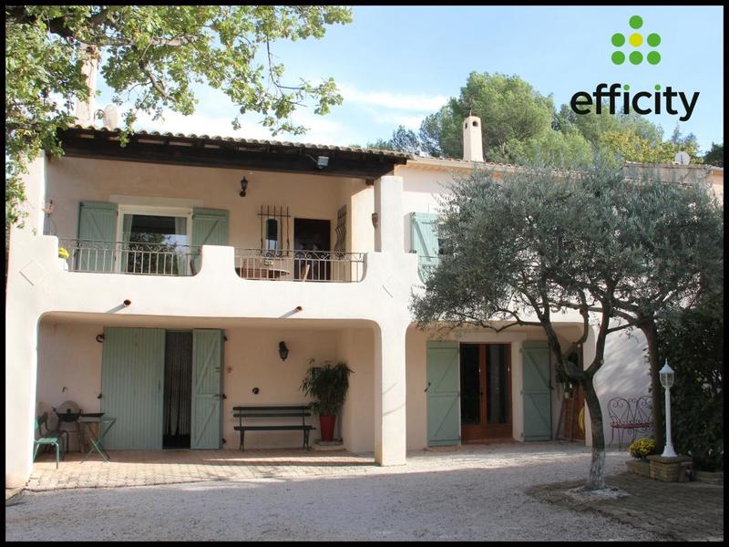 Maison - 220 m² - 4 pièces