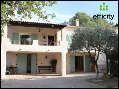 Maison - 220 m² - 4 pièces