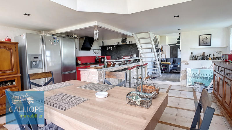 Propriété - 420 m² - 15 pièces