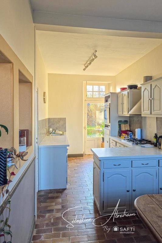 Maison - 135 m² - 6 pièces