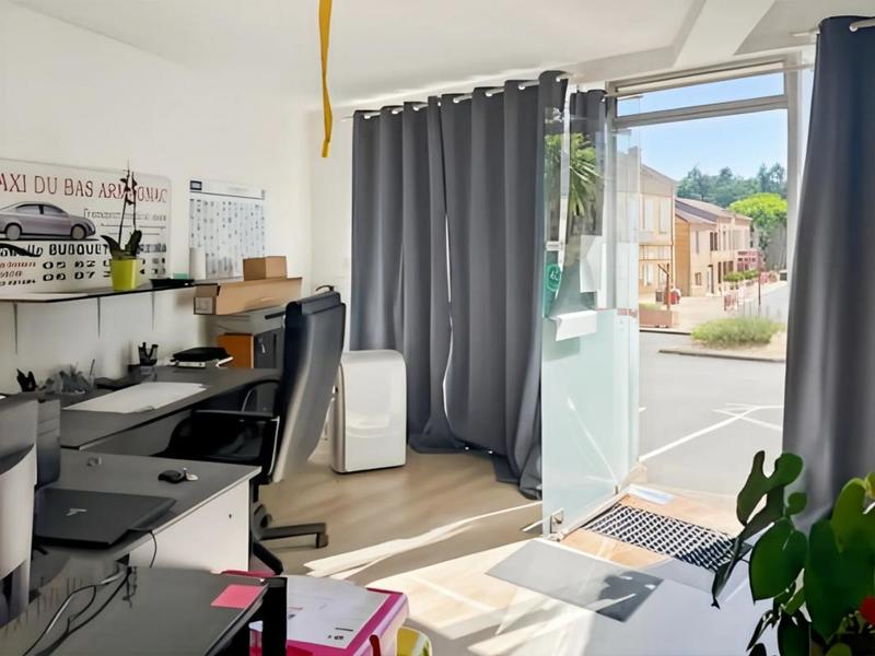 Maison - 210 m² - 6 pièces