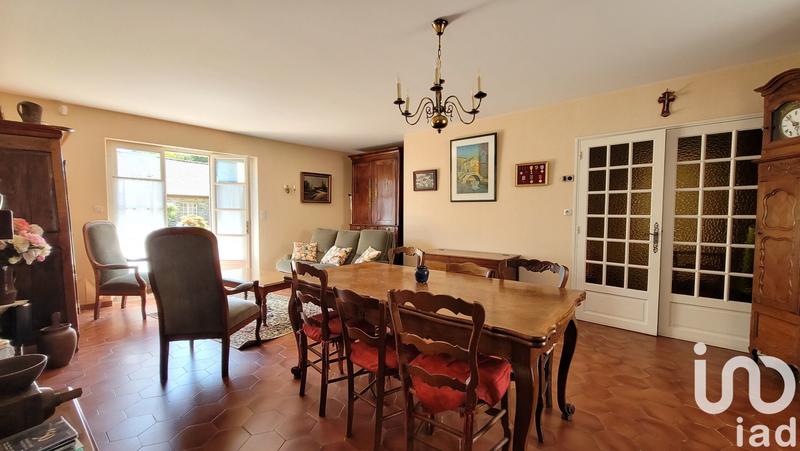 Maison - 206 m² - 7 pièces