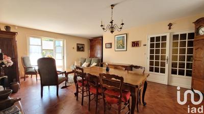 Maison - 206 m² - 7 pièces