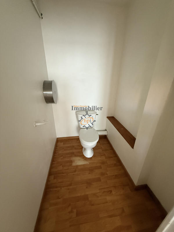 Appartement - 112 m² - 9 pièces