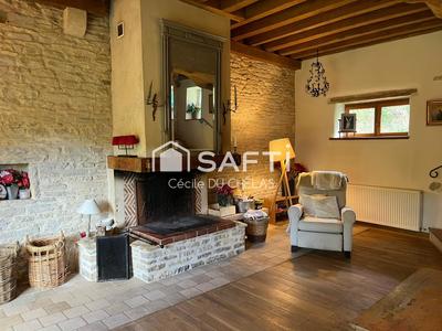 Maison - 212 m² - 6 pièces