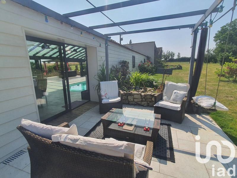 Maison - 360 m² - 8 pièces