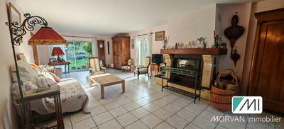 Maison - 210 m² - 7 pièces