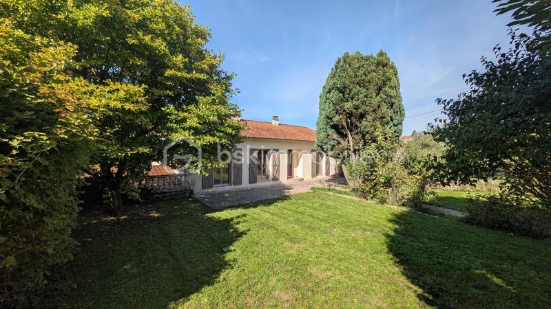 Pavillon - 140 m² - 5 pièces