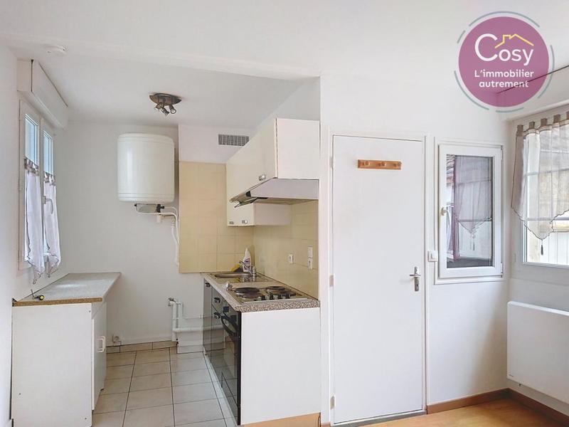 Studio - 18 m² - 2 pièces