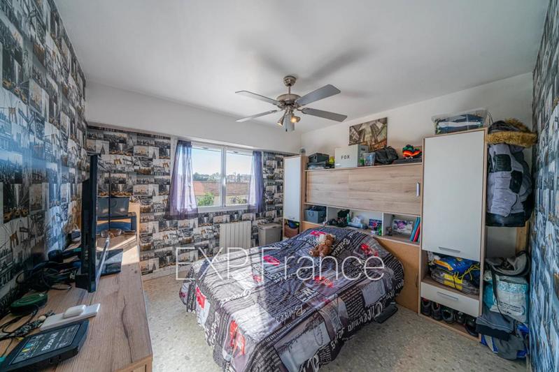 Appartement - 95 m² - 4 pièces