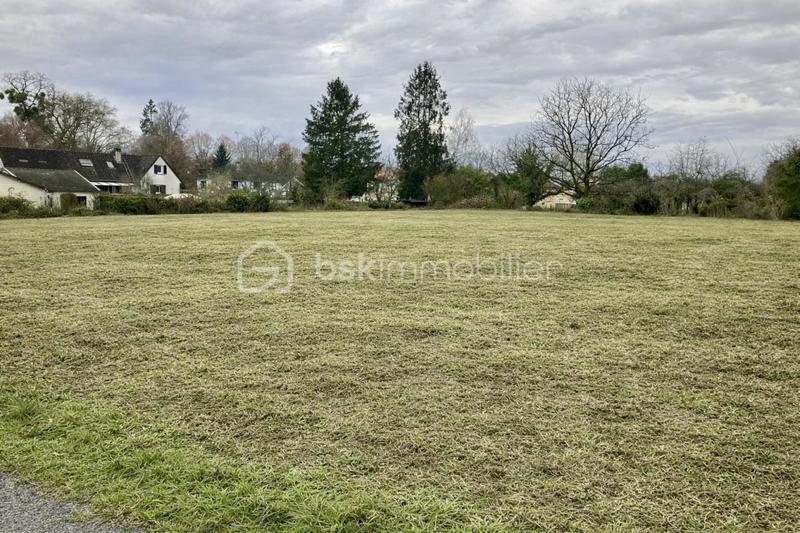 Terrain constructible - 3 773 m²